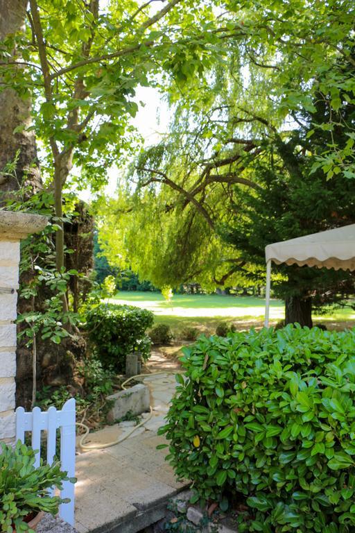 Domaine Du Moulin Hotell Saint-Laurent-des-Arbres Exteriör bild