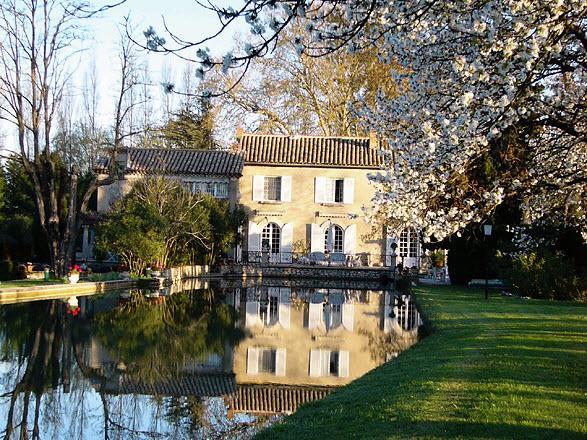 Domaine Du Moulin Hotell Saint-Laurent-des-Arbres Exteriör bild